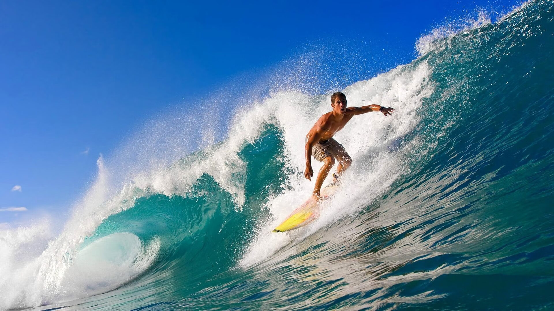 爱游戏官方网站入口登录-史上最“炸裂”的灌篮瞬间，谁的动作颠覆全场？，灌篮最厉害的球星